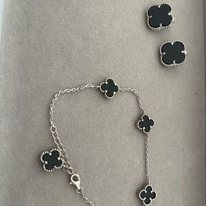 New Elegant Silver and Black Clover Jewelry Set